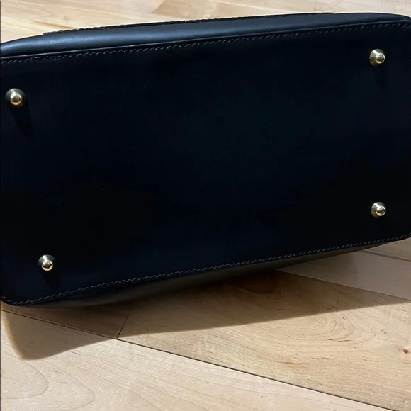 Chic Black Leather Satchel - Picture 10 of 17